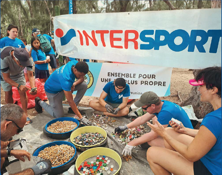 Opération “Clean ta plage“ avec Intersport Réunion