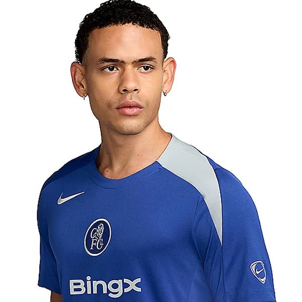 HM4143_7JT_D1?$produit_l$