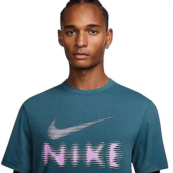 HQ7987_UQE_D1?$produit_l$