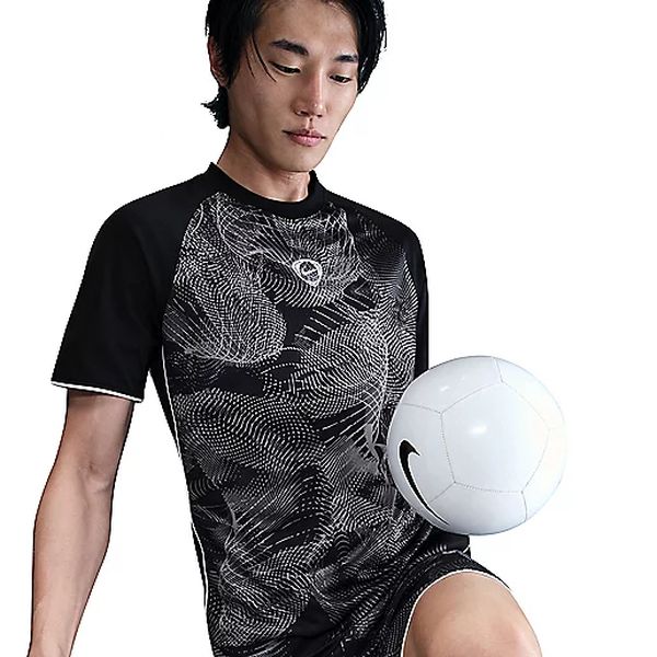 HV1824_B84_D2?$produit_l$