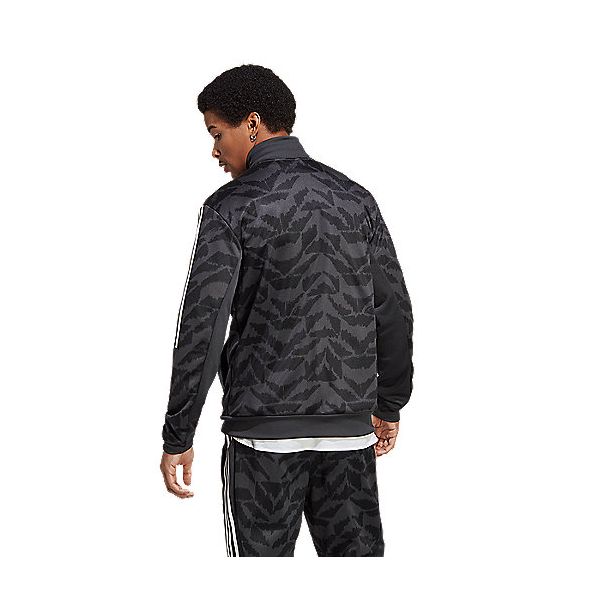 IB8389_YY9_Q2?$produit_l$